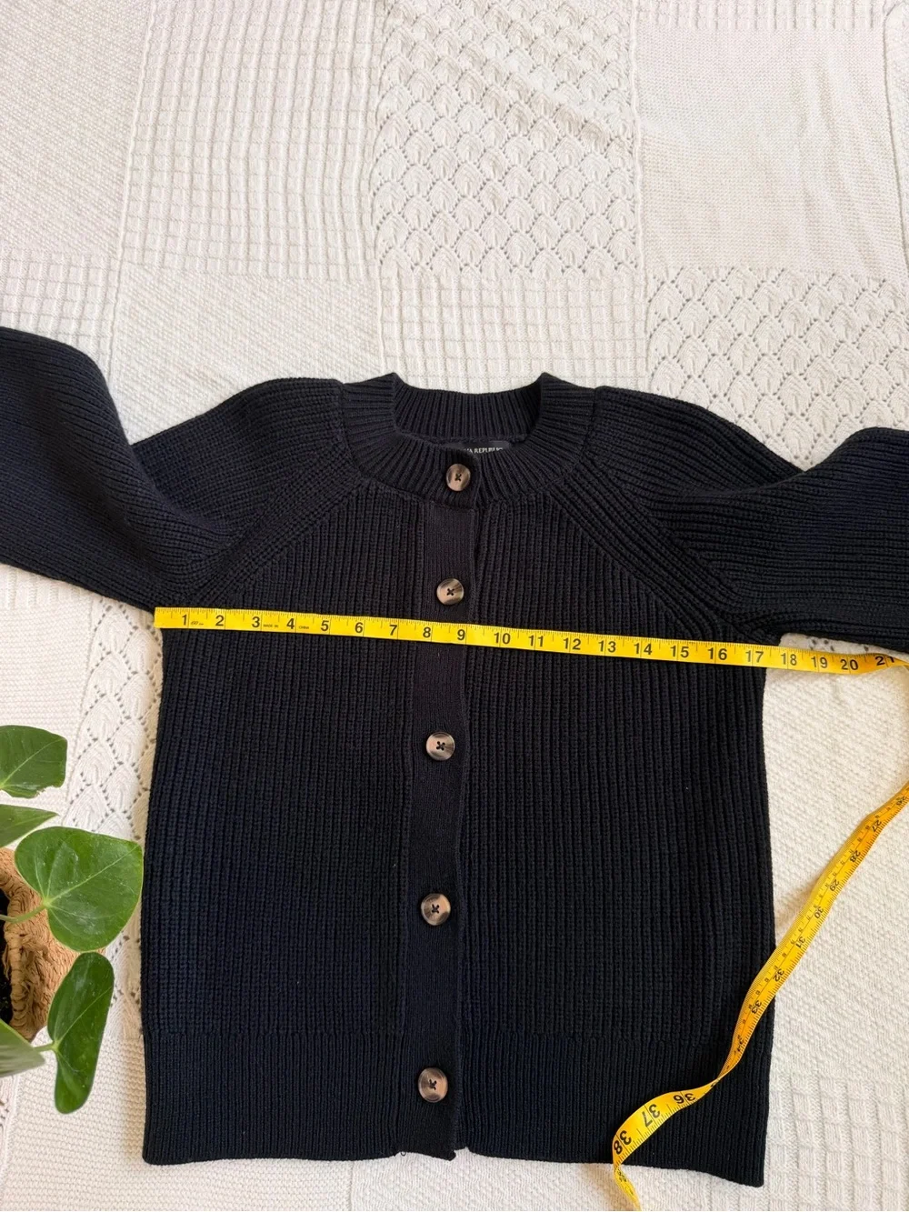 Banana Republic Classic Black Button-Up Women's Sweater Cardigan - Picture 4 of 8